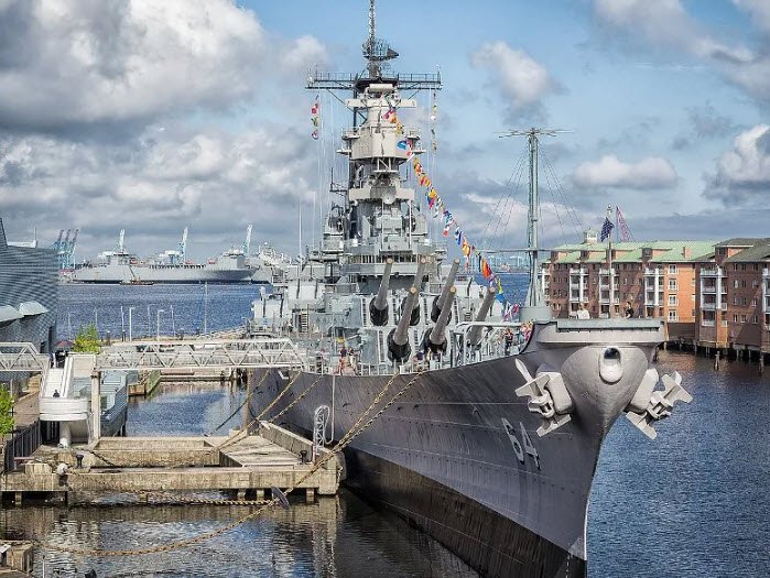 USS Wisconsin BB-64, Virginia, USA